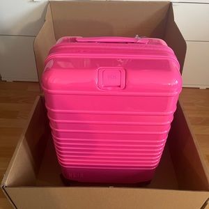 BÉIS x Barbie Carry On Luggage [Limited Edition]